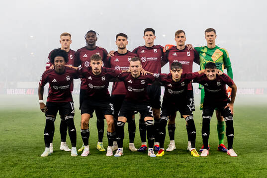 The starting eleven of ´ Sparta Prag