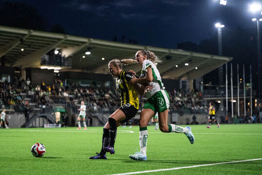 Häckens Josefine Rybrink och Hammarbys Ellen Wangerheim
