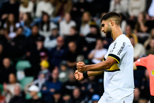 AIKs Omar Faraj jublar efter 0-3