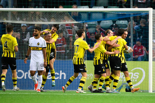 Kubikenborgs Linus Hallenius jublar