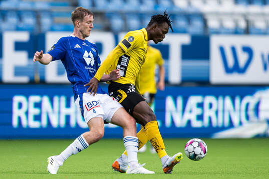 Valdemar Lund Jensen of Molde and Jalal Abdullai of Elfsborg