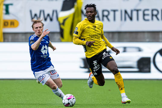 Mats Møller Dæhli of Molde and Jalal Abdullai of Elfsborg