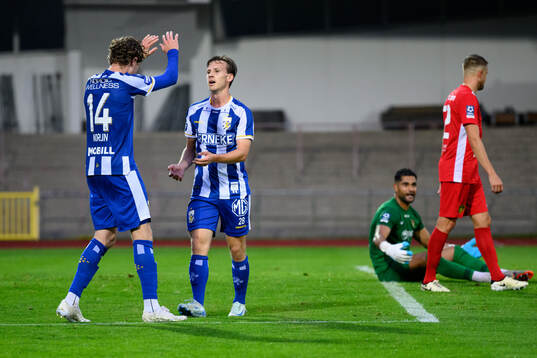 IFK Göteborgs Gustaf Norlin och Lucas Kåhed jublar