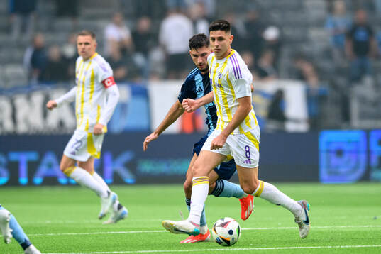 Besard Sabovic of Djurgården and Marko Božic of Maribor