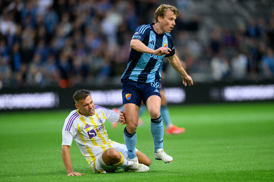 Pijus Sirvys of Maribor and Rasmus Schuller of Djurgården