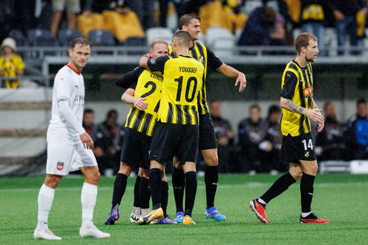 Mikkel Rygaard Jensen of Häcken celebrates