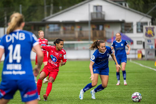 Ochelle Anya de Courcy of Røa and Selma Løvås of Åsane