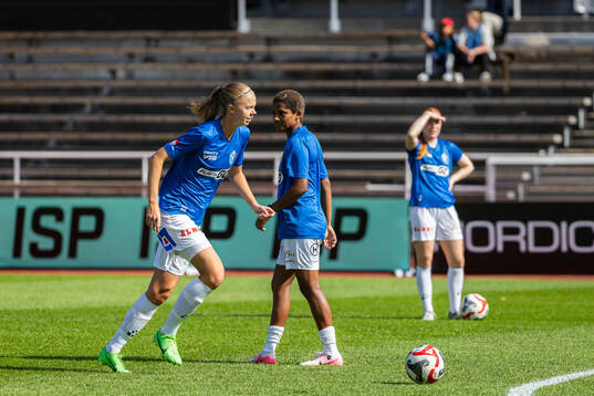 Växjö DFFs Elin Nilsson och Eva Dessislava Dupuy