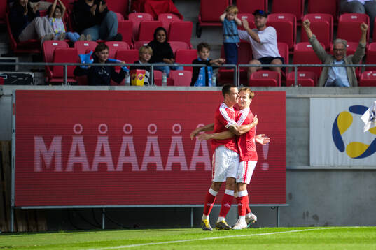 Kalmars Melker Hallberg jublar efter 1-1