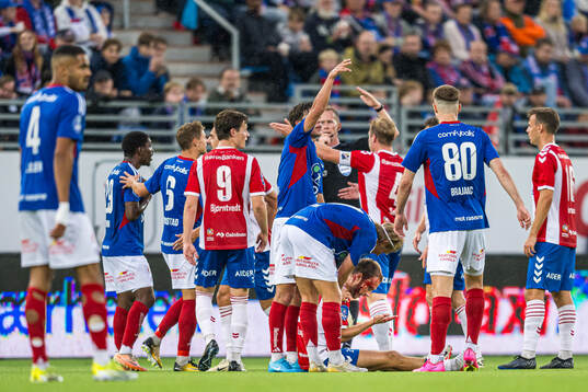 Julius Friberg Skaug of Lyn with an injury