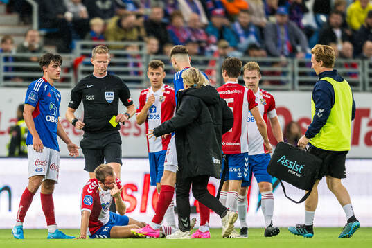 Julius Friberg Skaug of Lyn with an injury