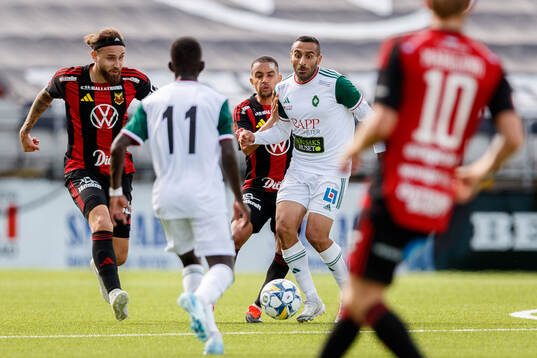 Skövde AIKs Sargon Abraham och Östersunds Erick Brendon