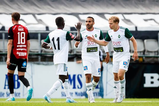 Skövde AIKs Sargon Abraham jublar