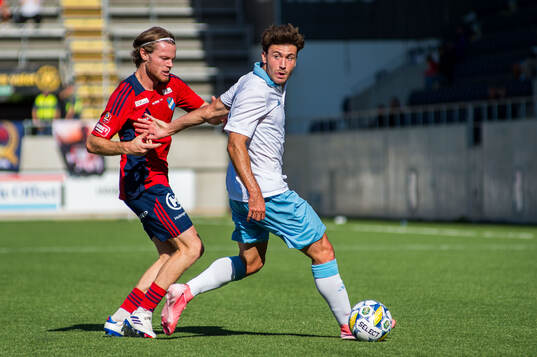 Östers Daniel Ljung och Gefles Iu Ranera Grau