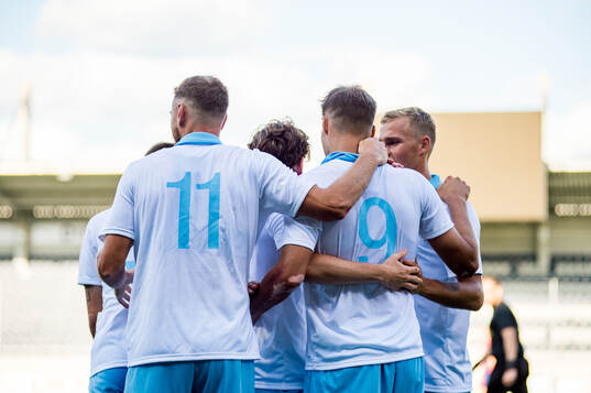 Gefles Leo Englund och Jacob Hjelte jublar