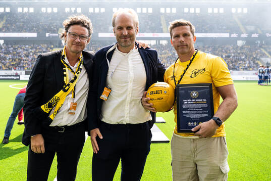 Elfsborgs klubbchef Stefan Andreasson, SEF’s Robert Johansson och Anders Svensson