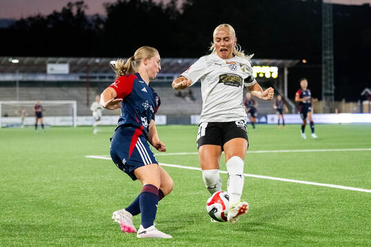 FC Rosengårds Hanna Andersson och Häckens Alva Selerud