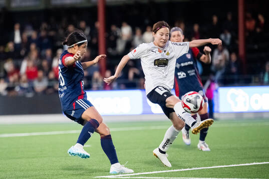 FC Rosengårds Mai Kadowaki och Häckens Hikaru Kitagawa