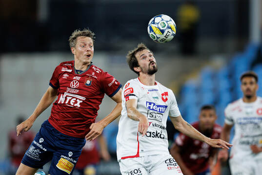 Örgrytes Viktor Lundberg och Degerfors Sebastian Ohlsson