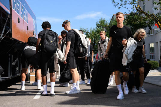 Samuel Leach Holm of Häcken travel to Heidenheim