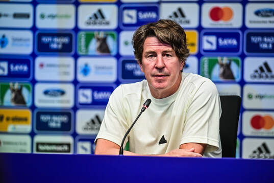 Head coach Thomas Lagerlöf of Djurgården at a press conference