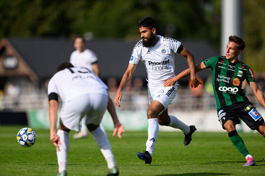 Utsiktens Suleman Zurmati och Varbergs Anton Kurochkin