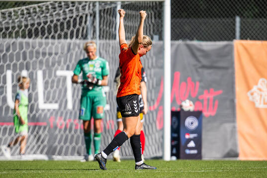 Kristianstads Hlin Eiriksdottir jublar efter slutsignalen