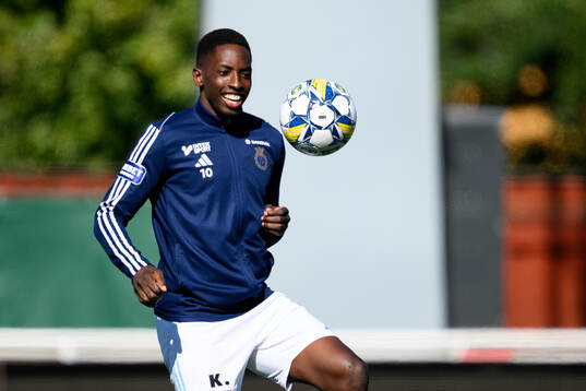 Gefles Samouil Izountouemoi värmer upp innan