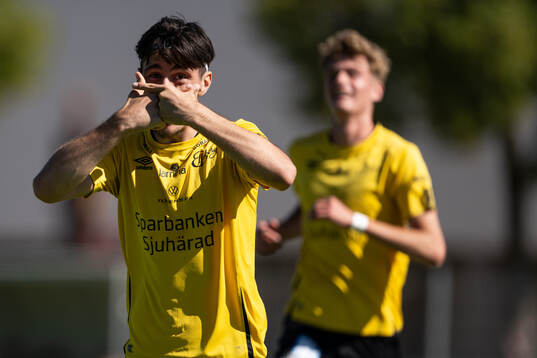 Elfsborgs Lendrit Neziri jublar efter mål