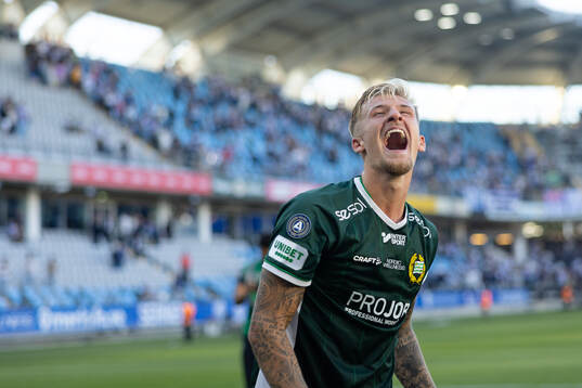 Hammarbys Fredrik Hammar jublar