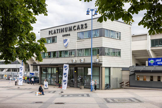 Exteriör vy av Platinumcars Arena