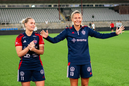 FC Rosengårds Emma Jansson och Olivia Holdt jublar