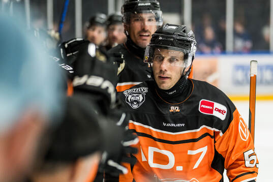 Wolfsburgs Andy Miele jublar