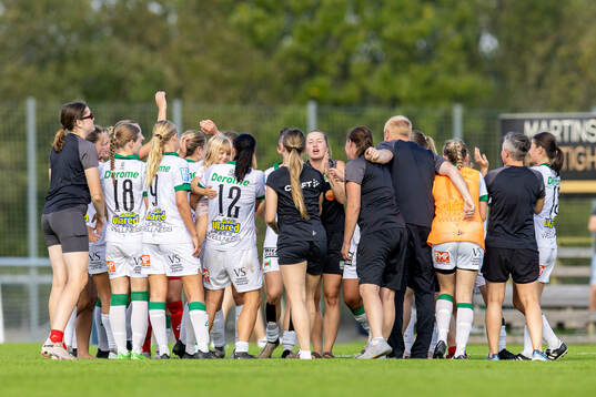 Varbergs spelare jublar