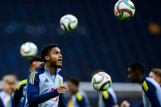 Jens Cajuste of the Swedish men's football national team at