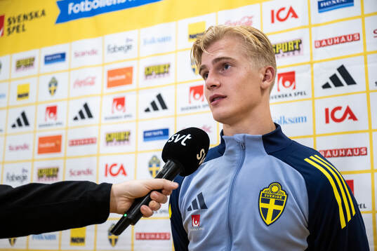 Lucas Bergvall of Sweden