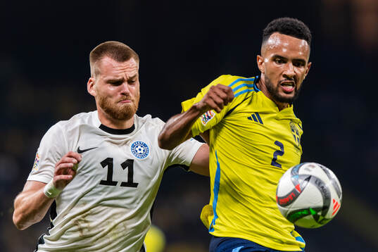Alex Matthias Tamm of Estonia and Alex Douglas of Sweden