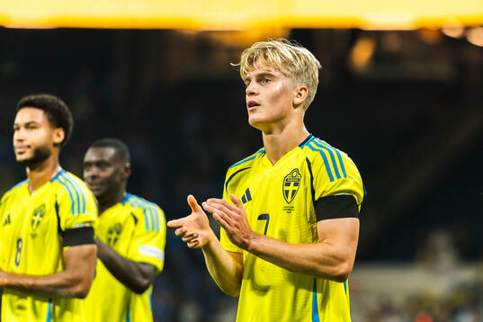 Lucas Bergvall of Sweden celebrates