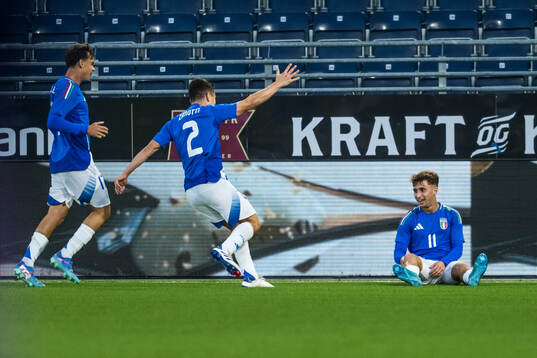 Mattia Zanotti and Wilfried Gnonto of Italy celebrate the 0-2 goal