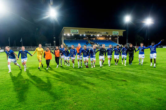 Trelleborgs spelare jublar