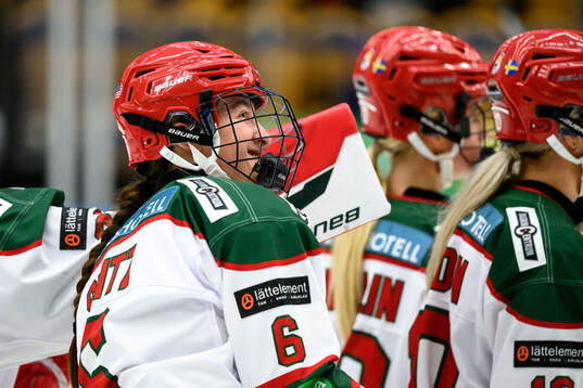 Modos Emma Seitz jublar