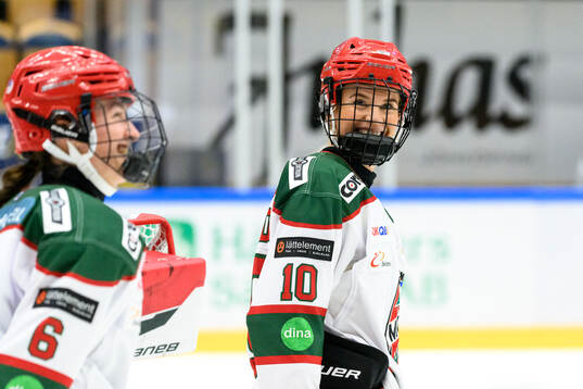 Modos Wilma Sundin jublar