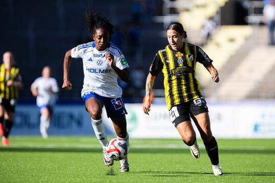 IFK Norrköpings Maya Aliyah Antoine och Häckens Tabby Tindell