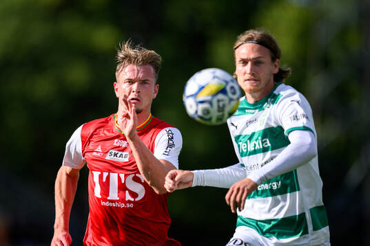 GAISs Alexander Ahl Holmström och Västerås Gustav Granath