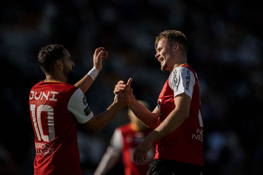 GAISs Alexander Ahl Holmström och Mervan Celik jublar