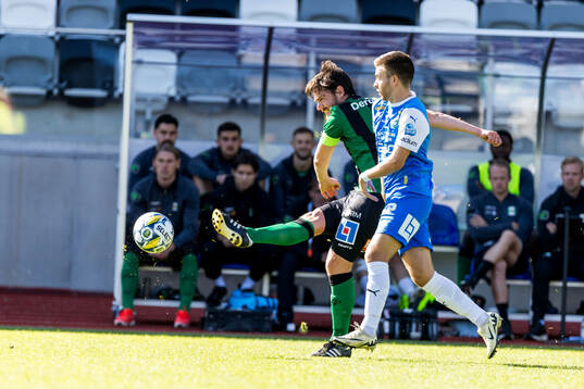 Varbergs Robin Tranberg och IK Oddevolds Oscar Iglicar