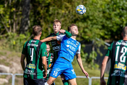 Varbergs Emil Hellman och IK Oddevolds Gustav Forssell