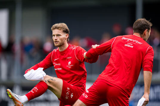 Ole Didrik Blomberg of Brann warms up ahead of the Eliteserien match between Sandefjord and Brann on September 15, 2024 in Sandefjord. 
