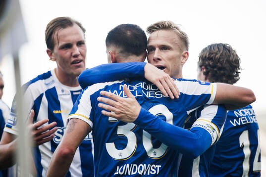 IFK Göteborgs Ramon Pascal Lundqvist och Oscar Wendt jublar efter 1-2 målet