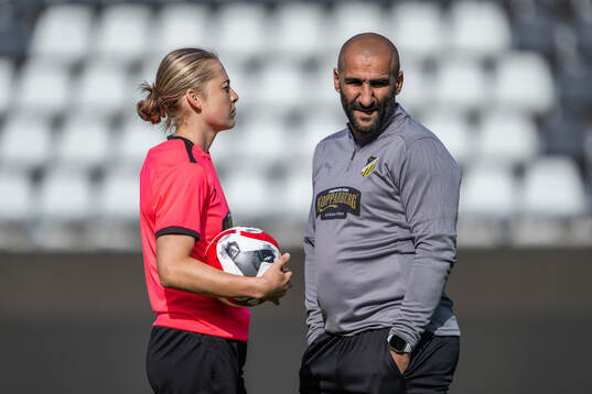 Paulina Nyström and head coach Mak Lind
